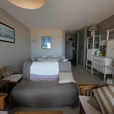 Apartmán T2 En Front De Avec Balcon, Garage Et Ascenseur, - Fr-1-197-475 Les Sables-dʼOlonne