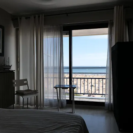T2 En Front De Avec Balcon, Garage Et Ascenseur, - Fr-1-197-475 Apartmán Les Sables-dʼOlonne
