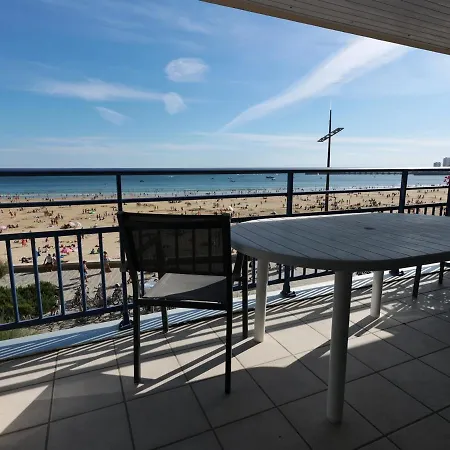 T2 En Front De Avec Balcon, Garage Et Ascenseur, - Fr-1-197-475 Les Sables-dʼOlonne