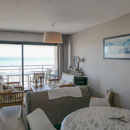 Apartament T2 En Front De Avec Balcon, Garage Et Ascenseur, - Fr-1-197-475 *